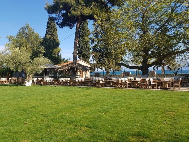 Nisi Glamping Hotel Paralía Rachón Buitenkant foto